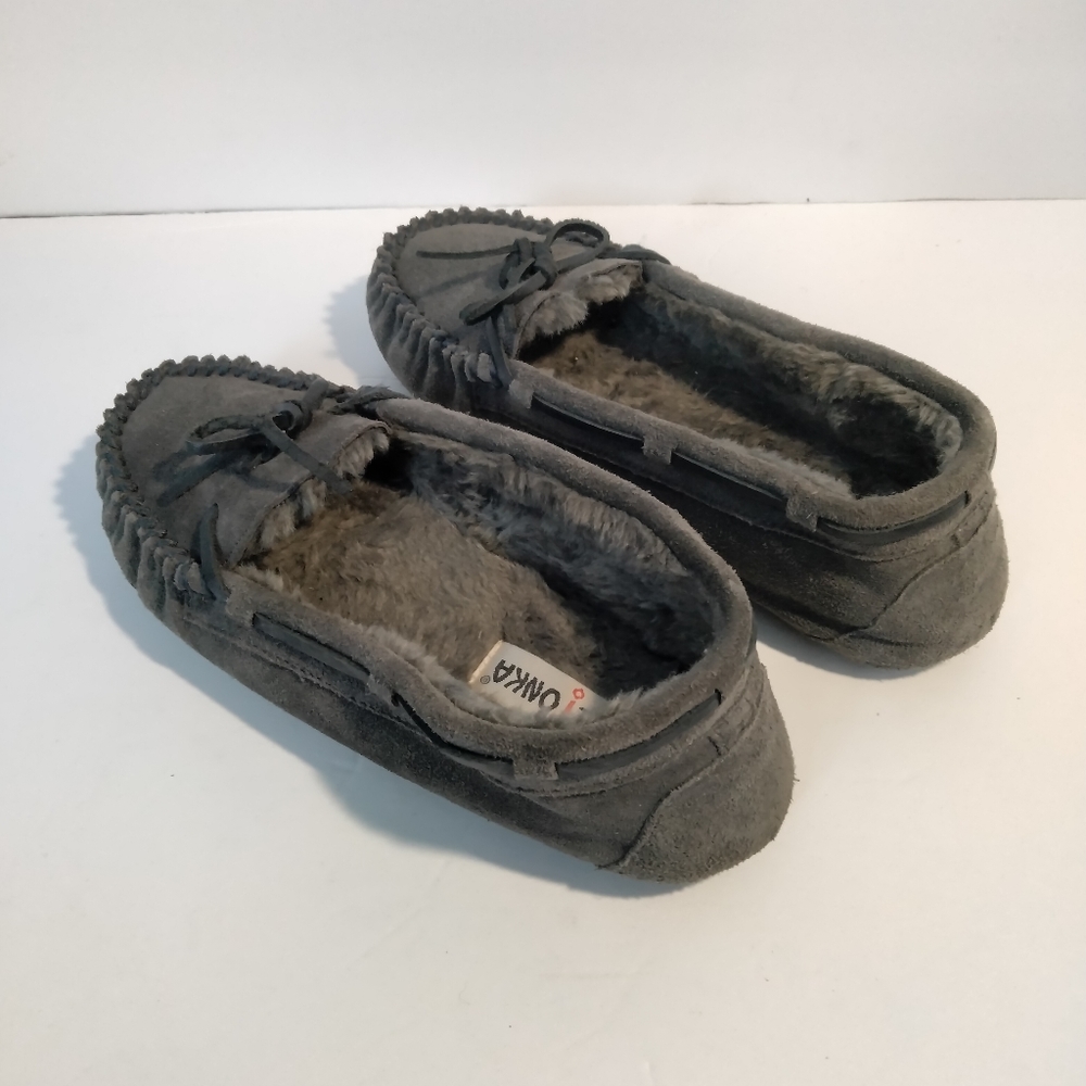 🌻 MINNETONKA SLIPPERS 🍁 - Picture 3 of 7